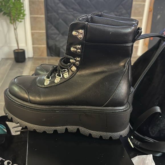 platform boots - Picture 4 of 4